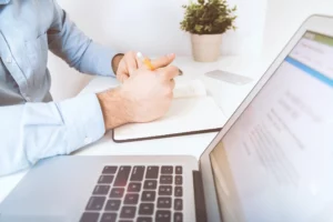 How to become a commercial appraiser